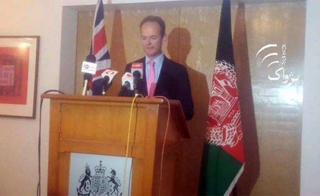بریتانیا حدود یک میلیارد دالر در چهار سال آینده به افغانستان کمک می کند